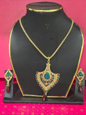 Gold-Tone Teardrop Pendant Necklace and Earrings Set - Blue & Red
